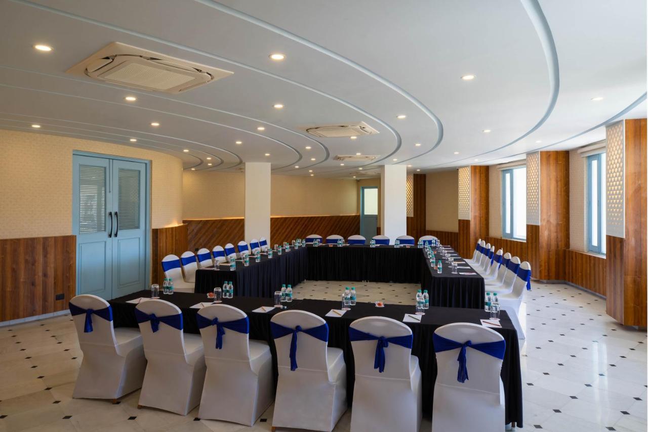Ramee Royal Resort & Spa - Udaipur Luaran gambar